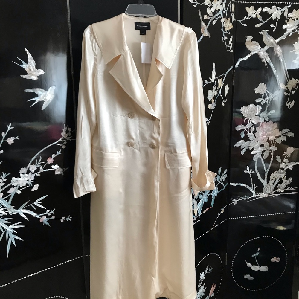 🍦 Long silky long jacket NWT
